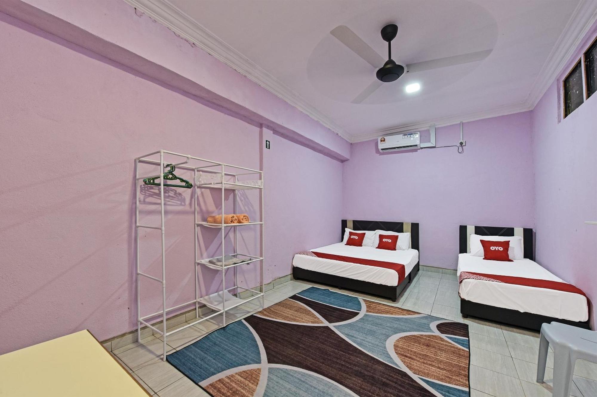 Oyo 90551 Zn Mix Homestay & Roomstay Kampung Raja Luaran gambar