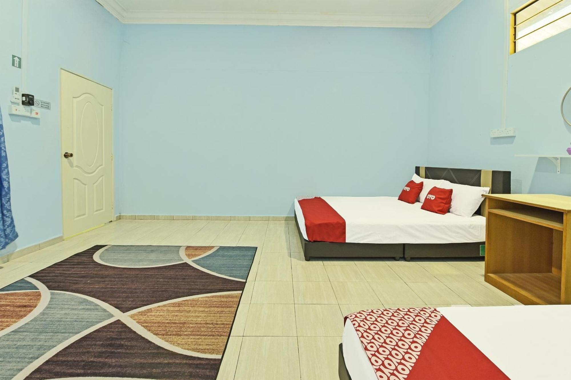 Oyo 90551 Zn Mix Homestay & Roomstay Kampung Raja Luaran gambar