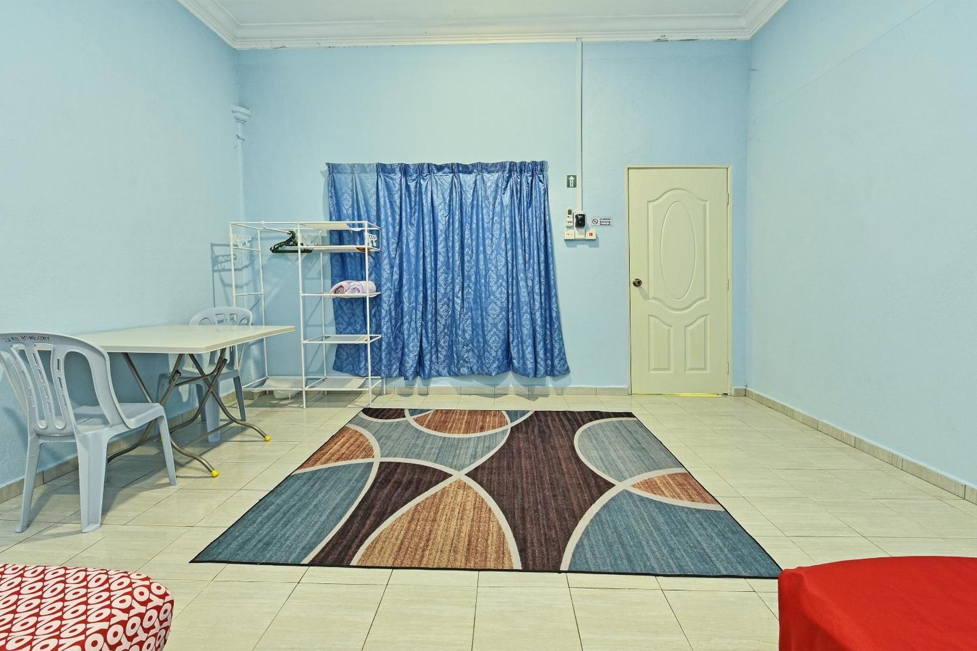 Oyo 90551 Zn Mix Homestay & Roomstay Kampung Raja Luaran gambar