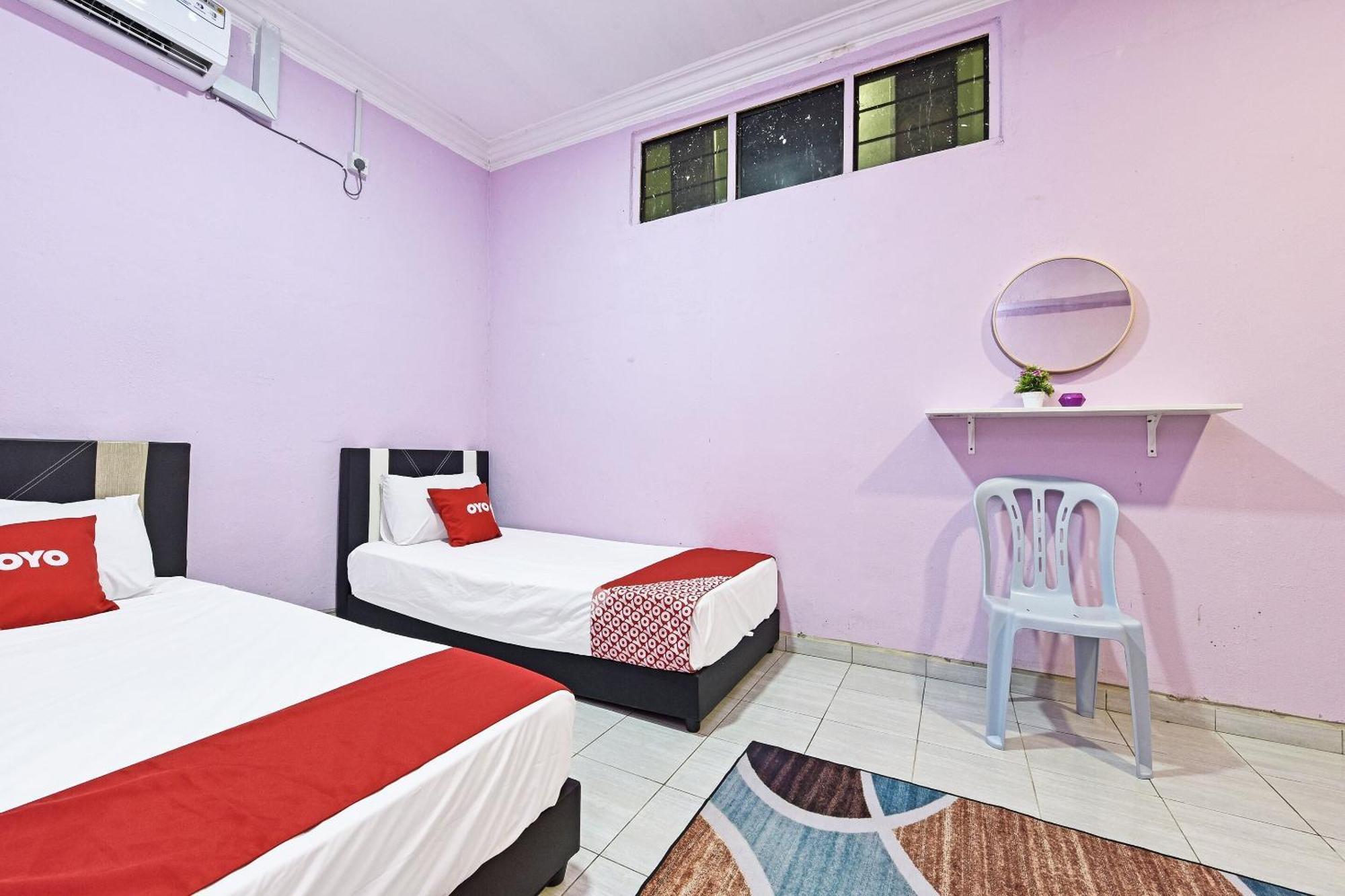 Oyo 90551 Zn Mix Homestay & Roomstay Kampung Raja Luaran gambar