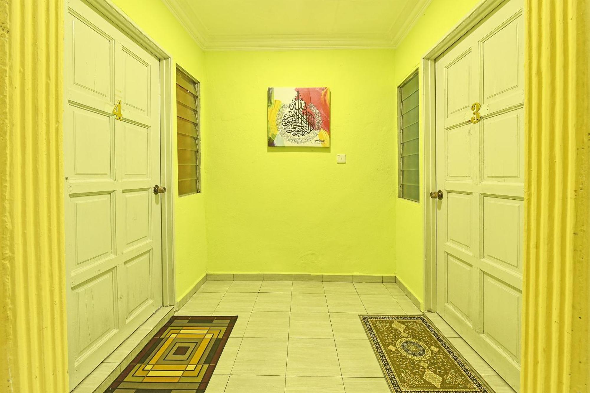 Oyo 90551 Zn Mix Homestay & Roomstay Kampung Raja Luaran gambar